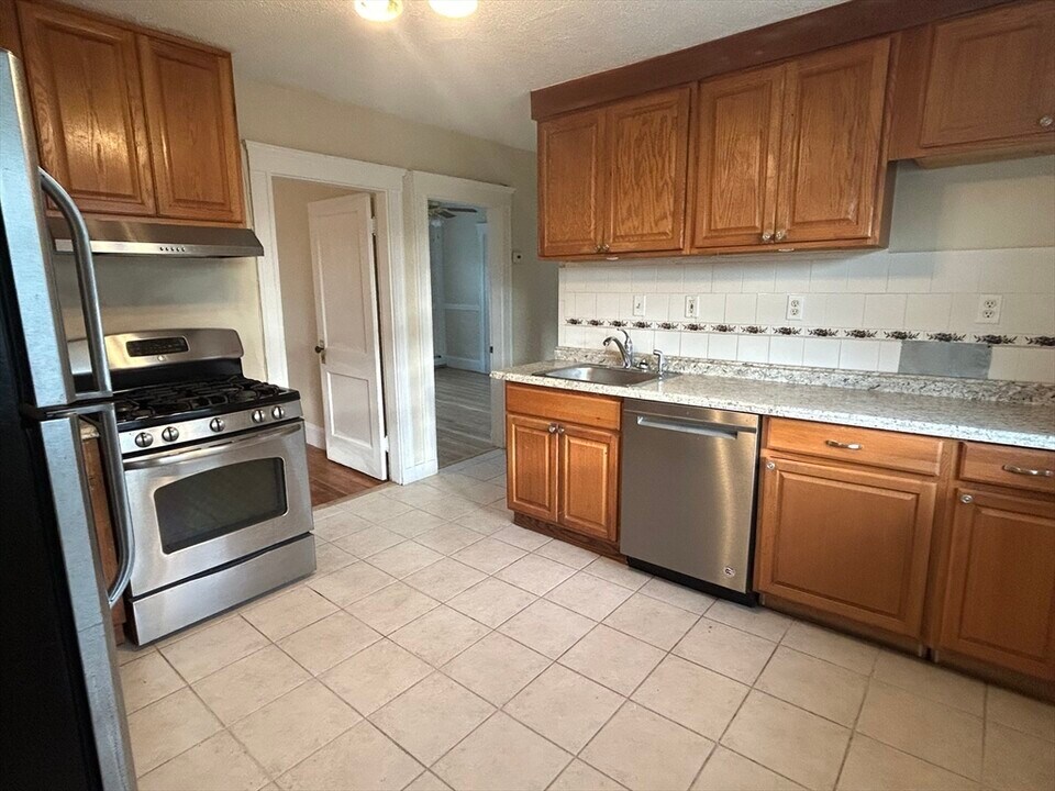 31 Harvard St in Medford, MA - Building Photo