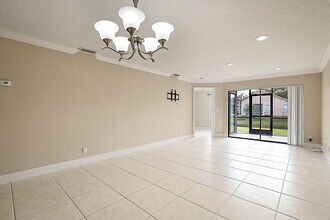 505 Harbour Pointe Way in Greenacres, FL - Foto de edificio - Building Photo