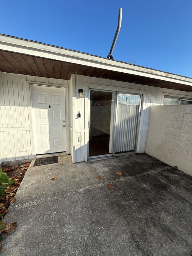 property at 5445 SE 30th Pl