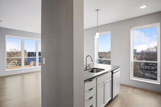 Archer Apartments in Minneapolis, MN - Building Photo - Interior Photo