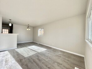 2137 Frontier Dr in Colorado Springs, CO - Building Photo - Building Photo