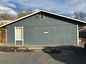 3023 N Hogan St, Unit A in Spokane, WA - Building Photo - Building Photo
