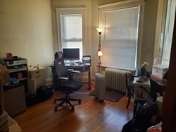 672 Centre St, Unit #1 in Newton, MA - Building Photo - Building Photo
