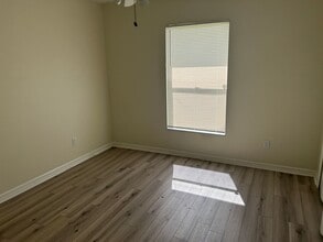 870 Rue Labeau Cir in Ft. Myers, FL - Building Photo - Building Photo