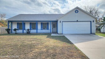 1336 Pace Dr NW in Palm Bay, FL - Building Photo