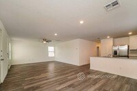 5816 Antonio Pl in Seguin, TX - Foto de edificio - Building Photo