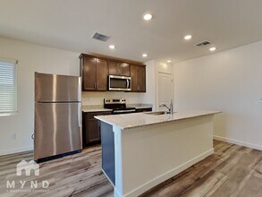 1090 W Virginia Ave in Florence, AZ - Building Photo - Building Photo