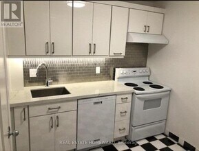 274 Rumsey Rd in Toronto, ON - Building Photo - Building Photo