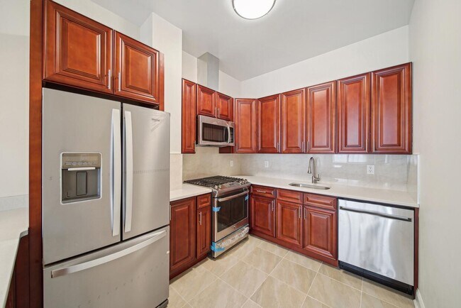 62 N 9th St in Brooklyn, NY - Building Photo - Building Photo