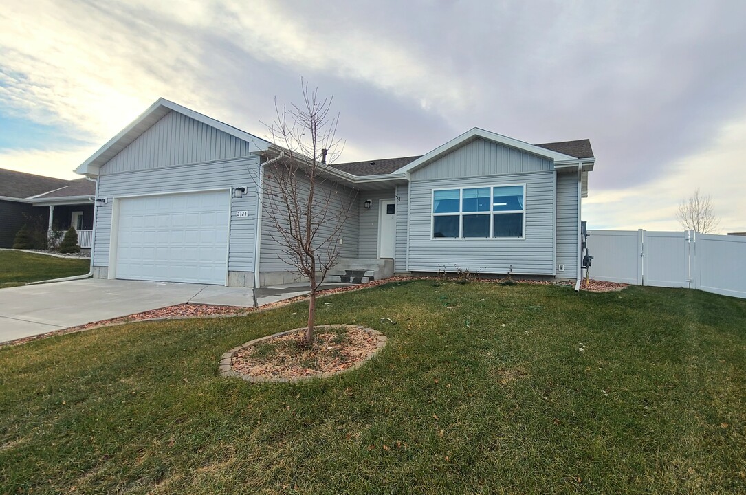 2124 Marisela St in Billings, MT - Building Photo