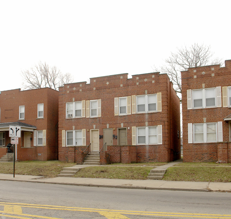 393-395 E 11th Ave in Columbus, OH - Building Photo