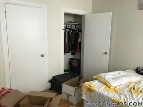 1283 Commonwealth Ave in Boston, MA - Foto de edificio - Building Photo