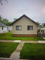 372 N Wabash Ave in Bradley, IL - Building Photo