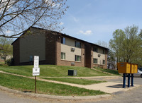 Pocatalico Village Apartments in Charleston, WV - Building Photo - Building Photo