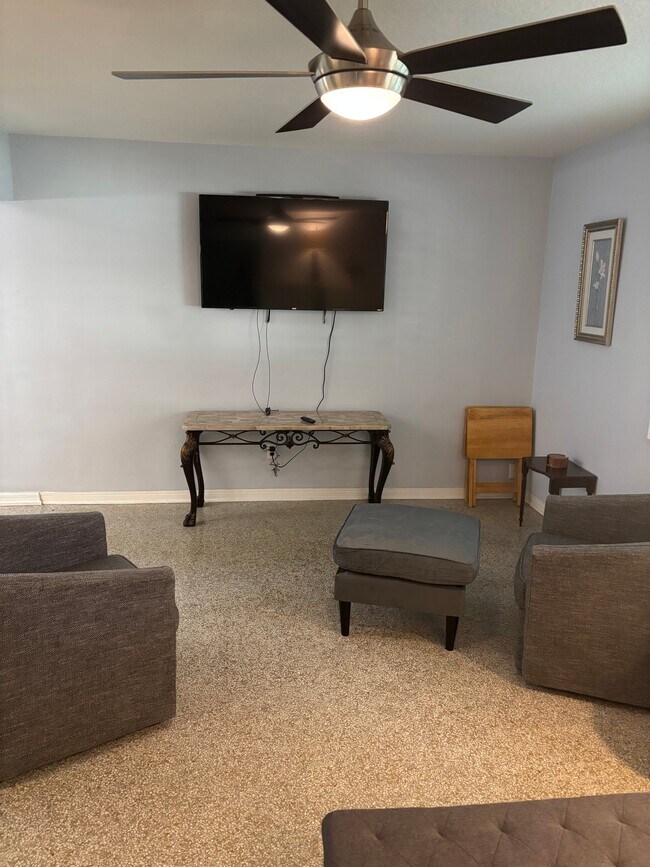 3313 W Granada St in Tampa, FL - Building Photo - Building Photo