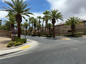 362 Dogleg Dr in Las Vegas, NV - Building Photo - Building Photo