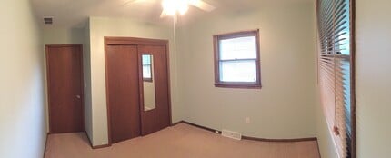 1505 Haney Dr, Unit Apt B in Hays, KS - Foto de edificio - Building Photo