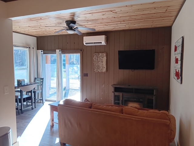 101 Pleasant Hill Cir in Blairsville, GA - Building Photo - Building Photo