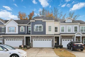 2707 Masonboro Ferry Dr in Apex, NC - Foto de edificio - Building Photo