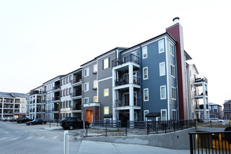 215 Legacy Blvd SE in Calgary, AB - Building Photo - Building Photo