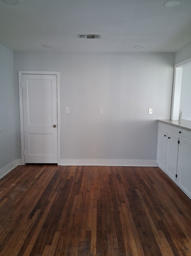 611 Avalon Rd in Jackson, MS - Building Photo - Building Photo