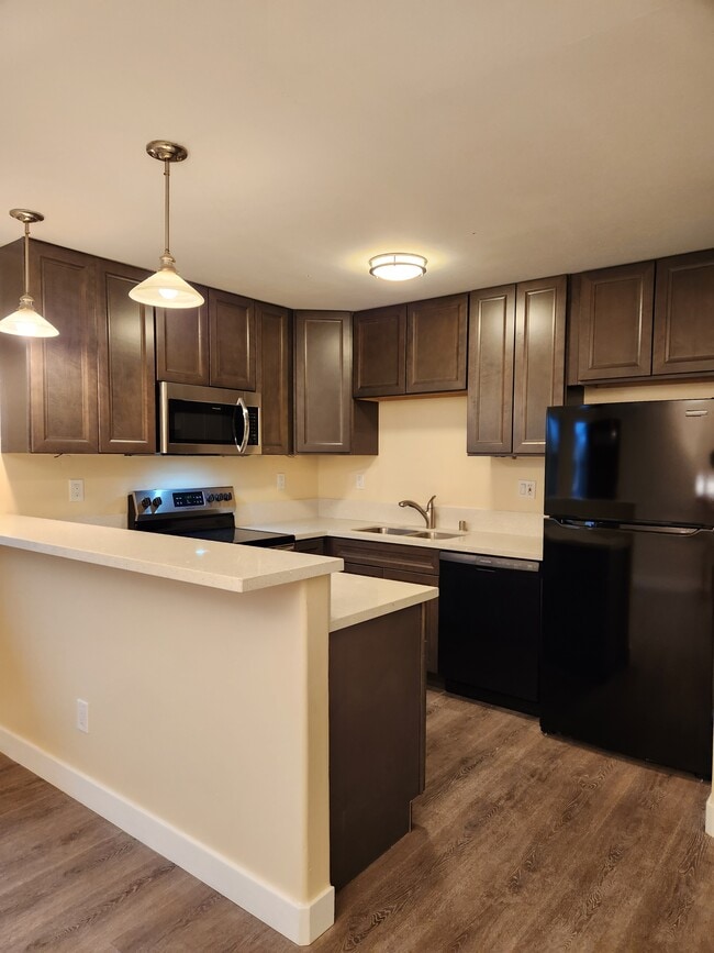 800 N Mollison Ave, Unit 32 in El Cajon, CA - Building Photo - Building Photo