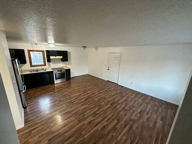 850 Edinborough Dr in Palmer, AK - Building Photo - Building Photo