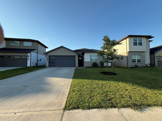 property at 28918 Yulee Mill Dr