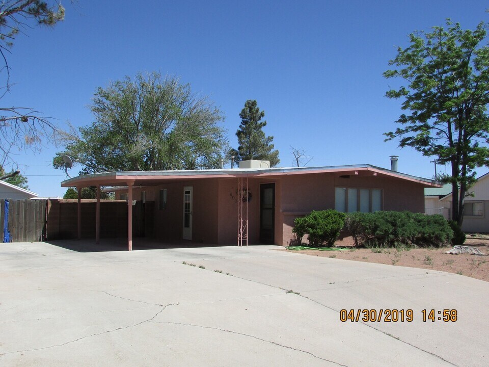 603 S Yucca in Deming, NM - Building Photo