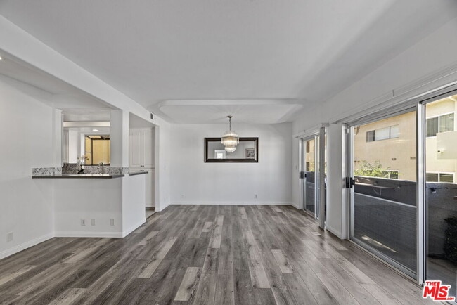 1811 Manning Ave in Los Angeles, CA - Building Photo - Building Photo