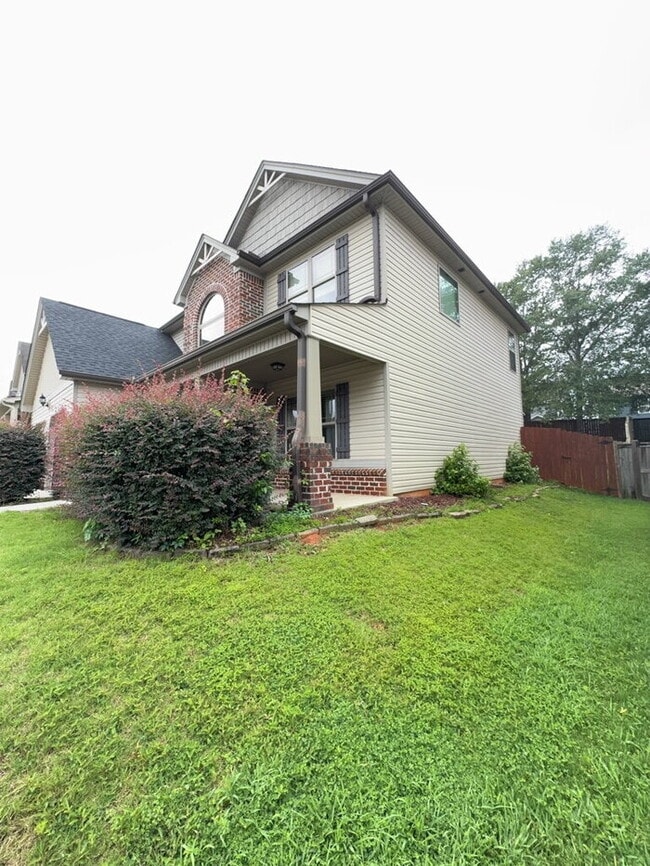 261 Oak Branch Dr in Simpsonville, SC - Building Photo - Building Photo