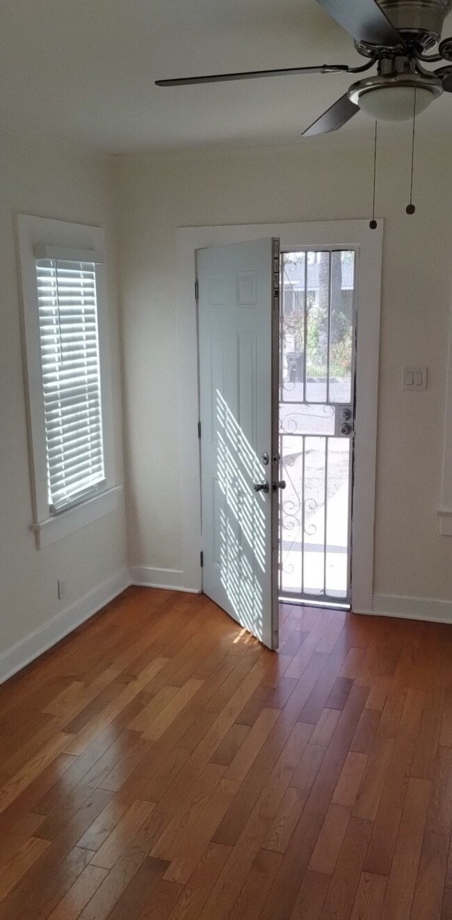 1746 Leighton Ave, Unit 1746 Leighton Ave in Los Angeles, CA - Building Photo - Building Photo