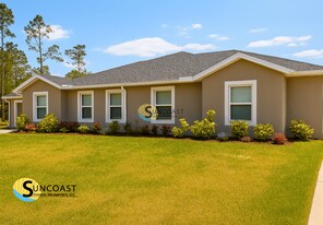 359 Greenbriar Blvd in Lehigh Acres, FL - Building Photo