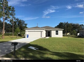 8166 97th Ave in Vero Beach, FL - Building Photo