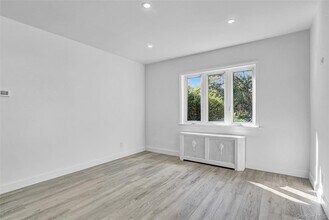 86-27 239th St in Queens, NY - Building Photo - Building Photo
