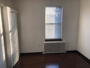 845 N 23rd St, Unit 2221 Parrish - 3rd Floor in Philadelphia, PA - Building Photo - Building Photo