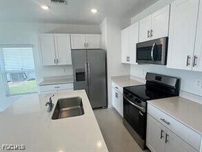 4220 Caterina Ct in North Fort Myers, FL - Building Photo - Building Photo