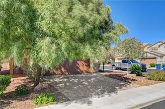 7355 Brisbane Hills St in Las Vegas, NV - Building Photo - Building Photo