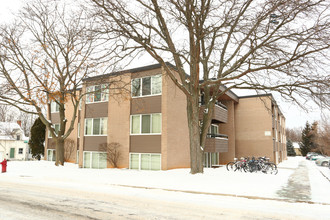 Americana Apartments in East Lansing, MI - Building Photo - Building Photo