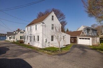 17 Elm Ct in New Castle, NH - Foto de edificio - Building Photo