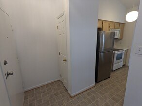 13101 Briarcliff Ter, Unit #9-911 in Germantown, MD - Building Photo - Building Photo