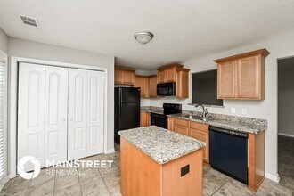 512 Nixon Way in La Vergne, TN - Building Photo - Building Photo