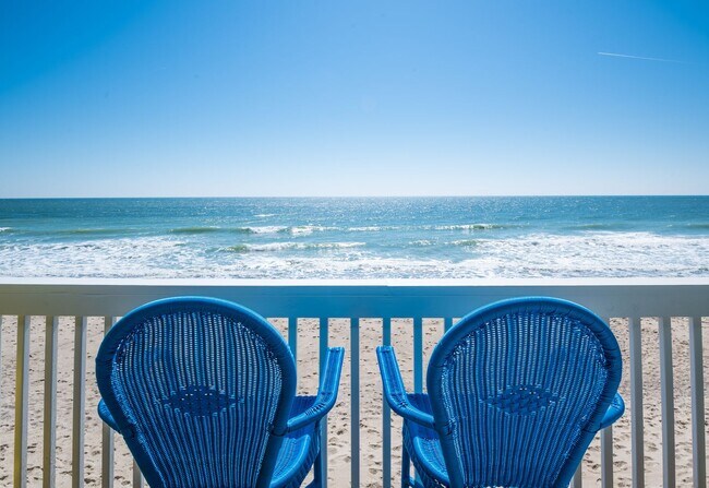 1502 Sand Dollar Ct in Kure Beach, NC - Building Photo - Building Photo