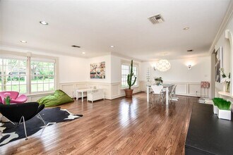 518 W Dana Ln in Houston, TX - Building Photo - Building Photo