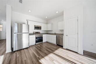 6155 Daerr Rdg St in Zephyrhills, FL - Building Photo - Building Photo