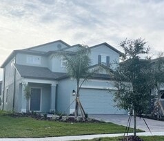 37844 Beacon Brick Dr in Zephyrhills, FL - Building Photo