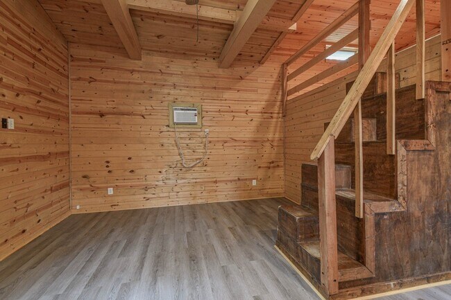 property at 20011 Parkway Ln