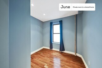 Room in Shared 3 bed/1 bath home in New York, NY - Building Photo - Building Photo