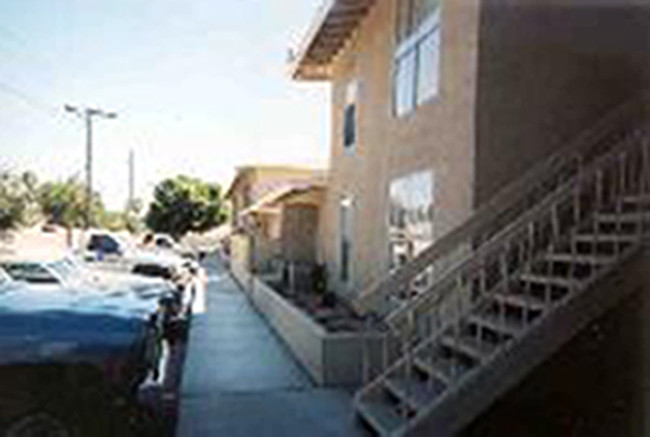 Las Flores Apartments in Yuma, AZ - Building Photo - Other