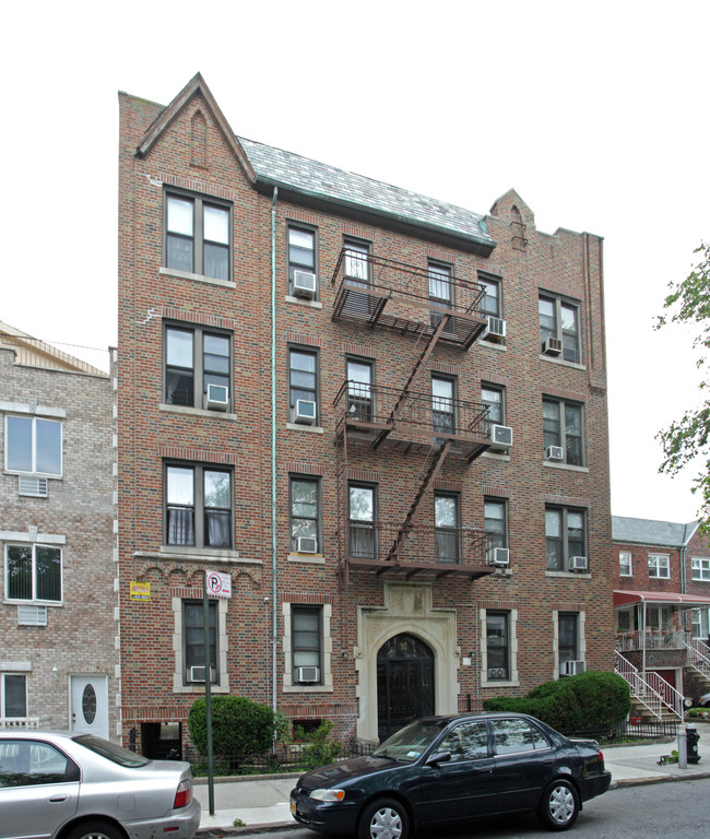 92 Gelston Ave in Brooklyn, NY - Building Photo - Building Photo